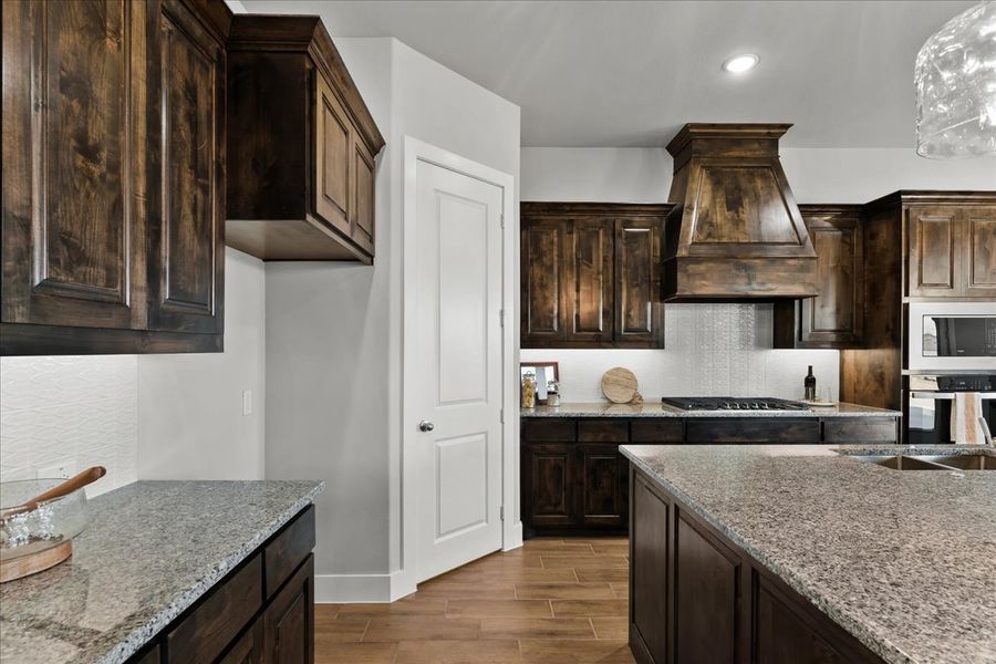 Furnished interior view inside a new home in Brock Heights, Brock (Image 17).