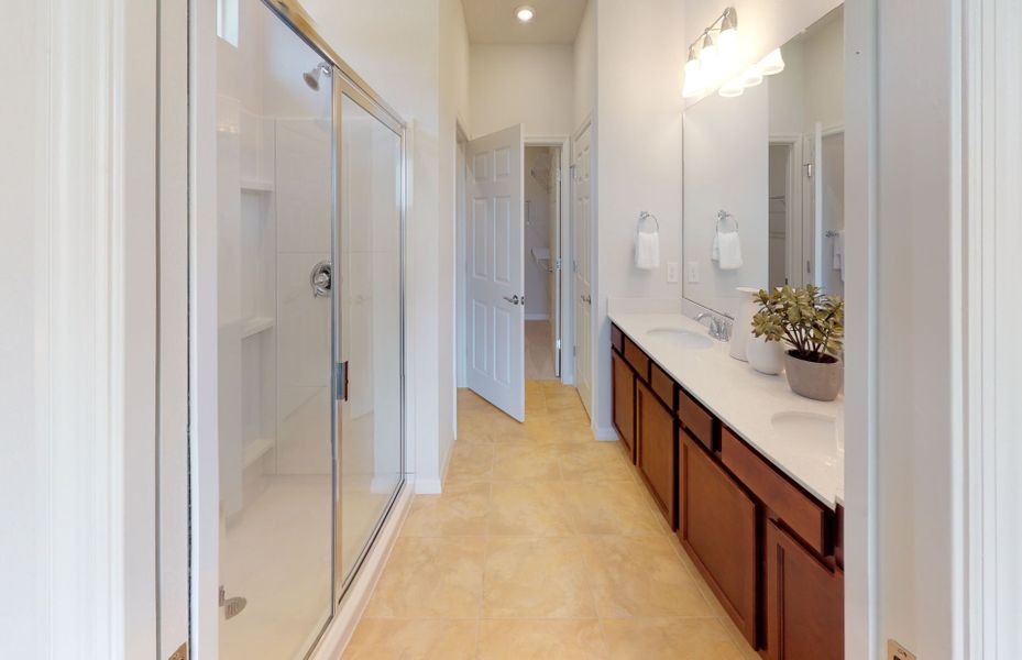 Representative furnished interior of a home built from the Contour by Del Webb in Del Webb Ocean Isle Beach, Shallotte (Image 6).