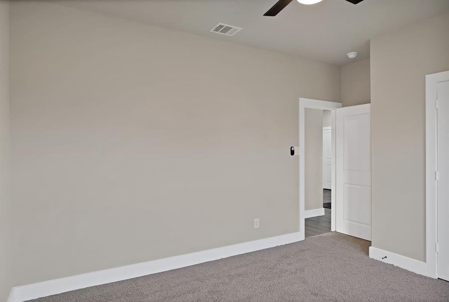 Spacious, unfurnished interior of a new home in , Itasca (Image 20). Spacious, unfurnished interior of a new home in , Itasca (Image 20).