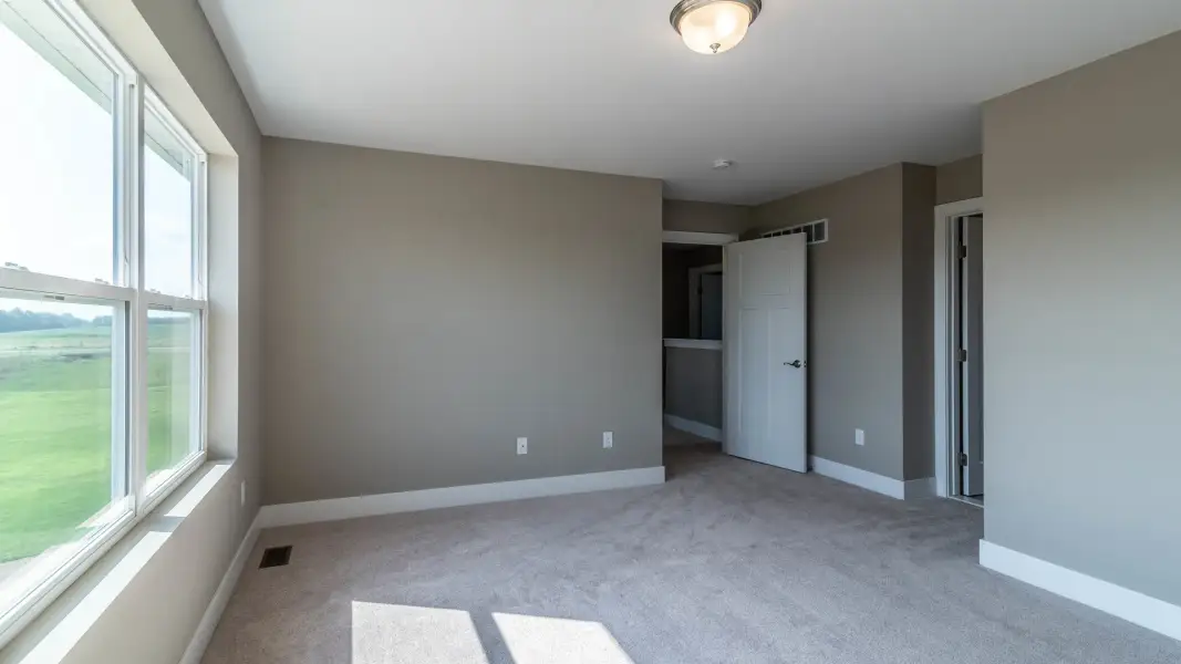 Representative unfurnished interior of a home built from the The Winslow by Norfolk Homes in Offsite Builds Southern Michigan, Ann Arbor (Image 81).