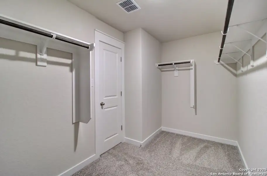 Spacious, unfurnished interior of a new home in Westridge - Premier, San Antonio (Image 20). Spacious, unfurnished interior of a new home in Westridge - Premier, San Antonio (Image 20).