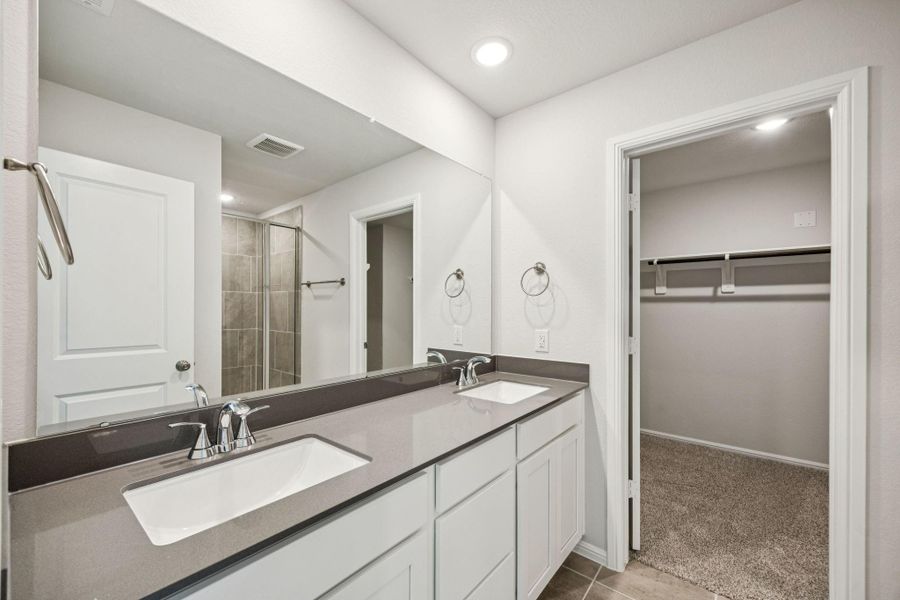 Furnished interior view inside a new home in Saint Tropez, Huffman (Image 9).