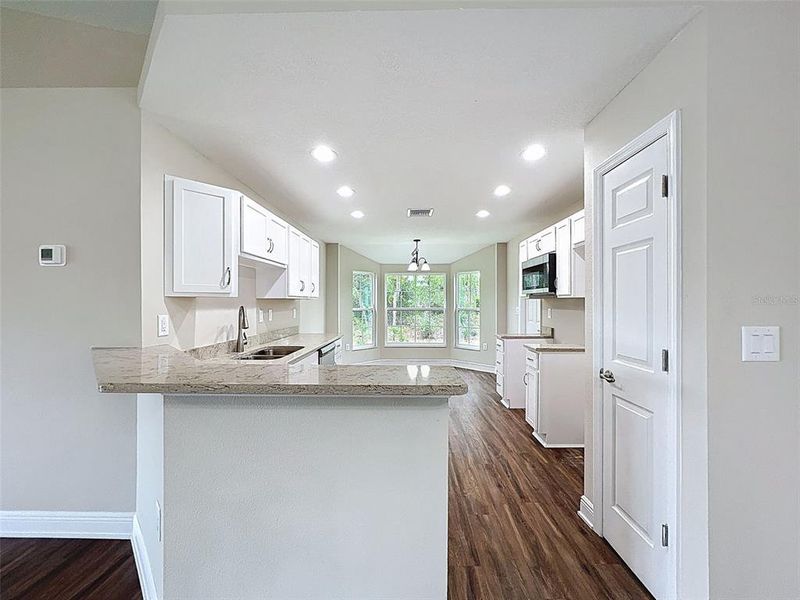Furnished interior view inside a new home in , Dunnellon (Image 17).