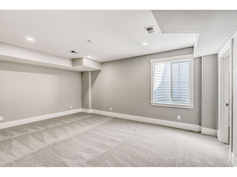 Spacious, unfurnished interior of a new home in , Berthoud (Image 24).