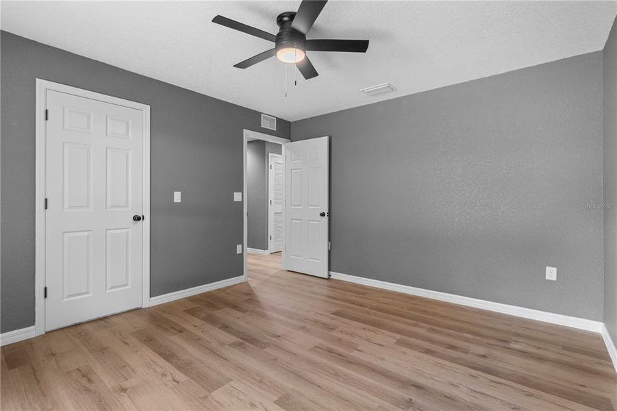 Spacious, unfurnished interior of a new home in , Ocala (Image 18).