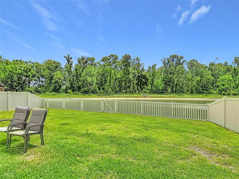 Exterior details and patio area of a home in , Lakeland (Image 29).