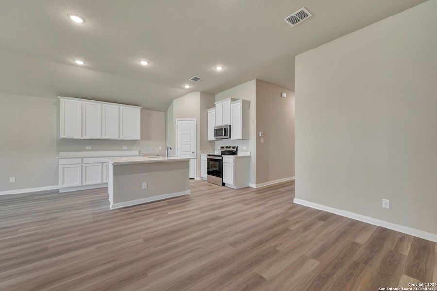 Spacious, unfurnished interior of a new home in Greenspoint Heights, Seguin (Image 20). Spacious, unfurnished interior of a new home in Greenspoint Heights, Seguin (Image 20).