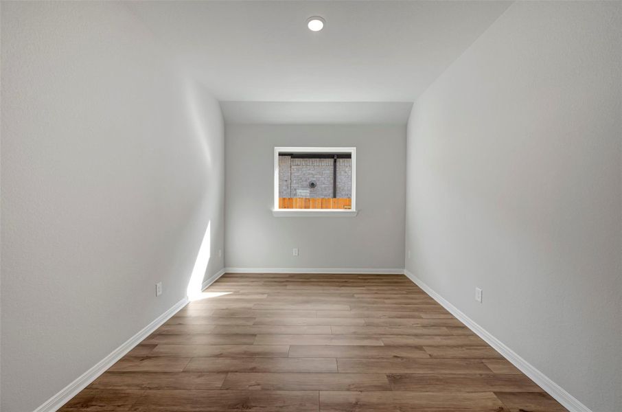 Spacious, unfurnished interior of a new home in The Grand Prairie 50’, Hockley (Image 20).