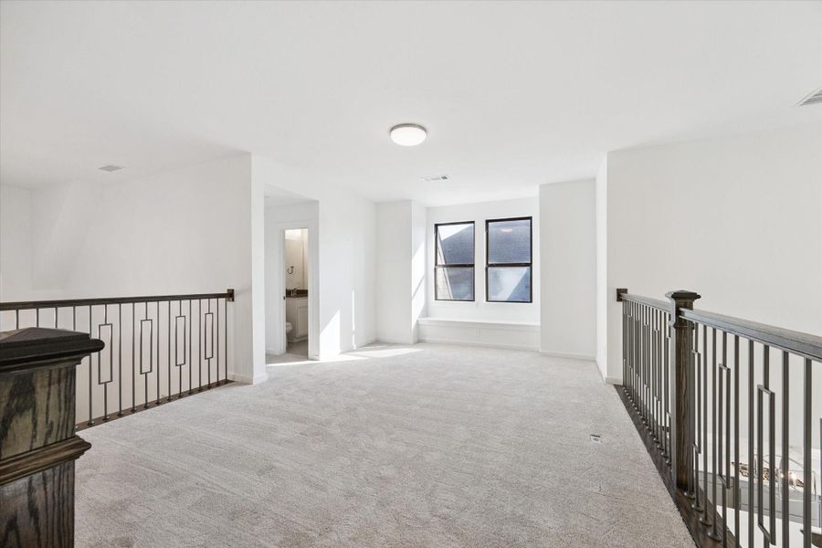 Spacious, unfurnished interior of a new home in Cross Creek West, Fulshear (Image 25). Spacious, unfurnished interior of a new home in Cross Creek West, Fulshear (Image 25).