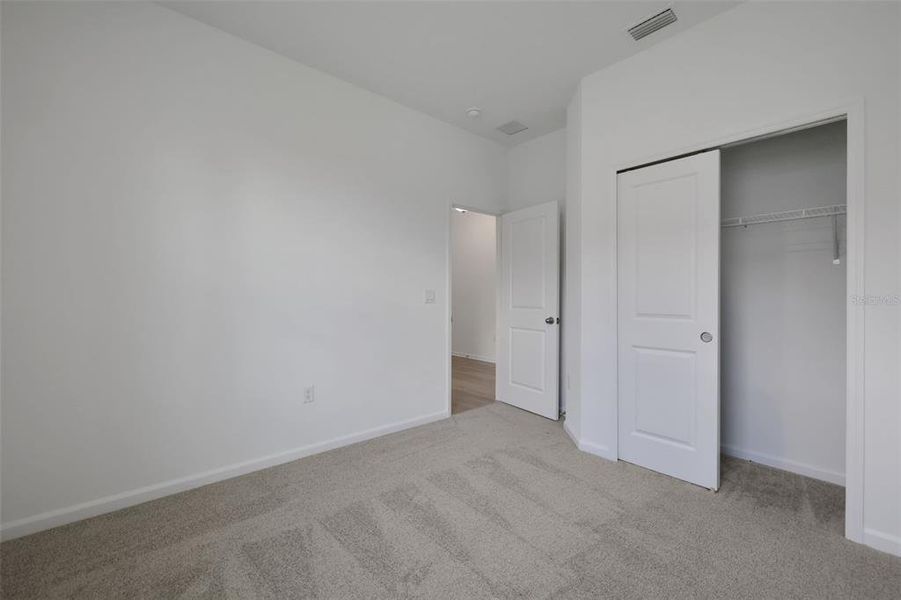 Spacious, unfurnished interior of a new home in Seaport Village, Tavares (Image 20).