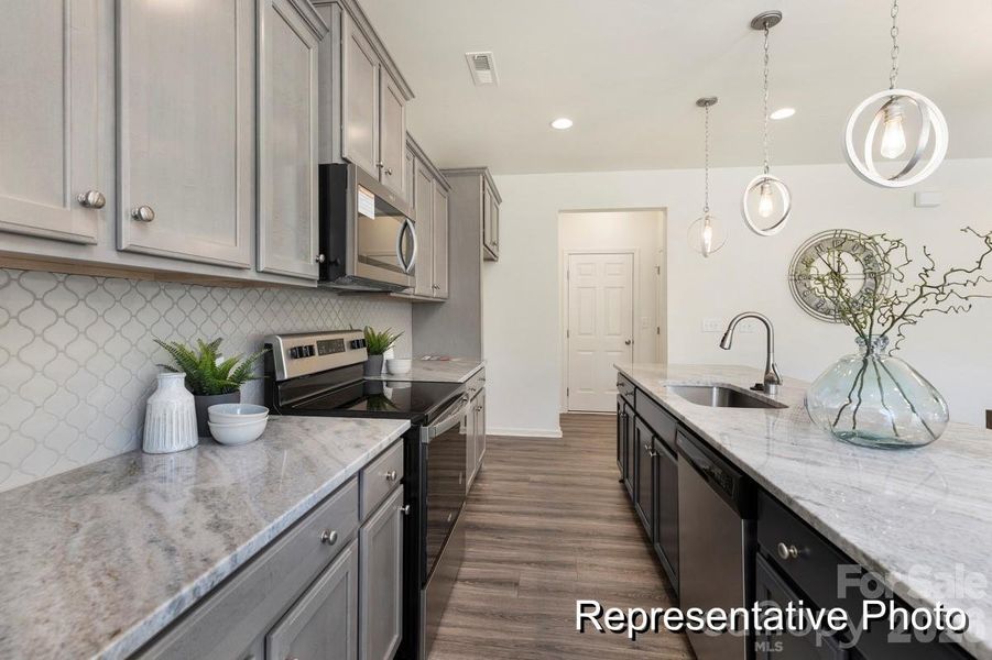 Furnished interior view inside a new home in , Red Cross (Image 10).