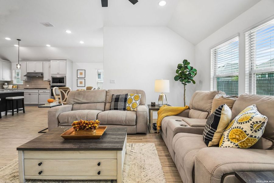Furnished interior view inside a new home in Corley Farms, Boerne (Image 37). Furnished interior view inside a new home in Corley Farms, Boerne (Image 37).