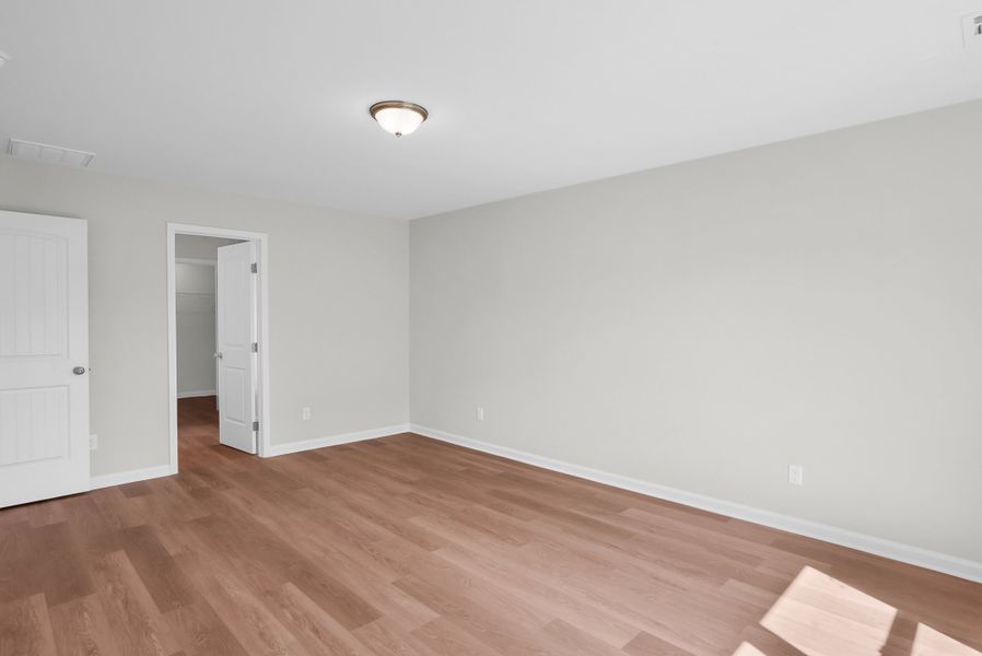 Representative unfurnished interior of a home built from the The Aspen by Smith Family Homes in Sweetwater, Brunswick (Image 23).