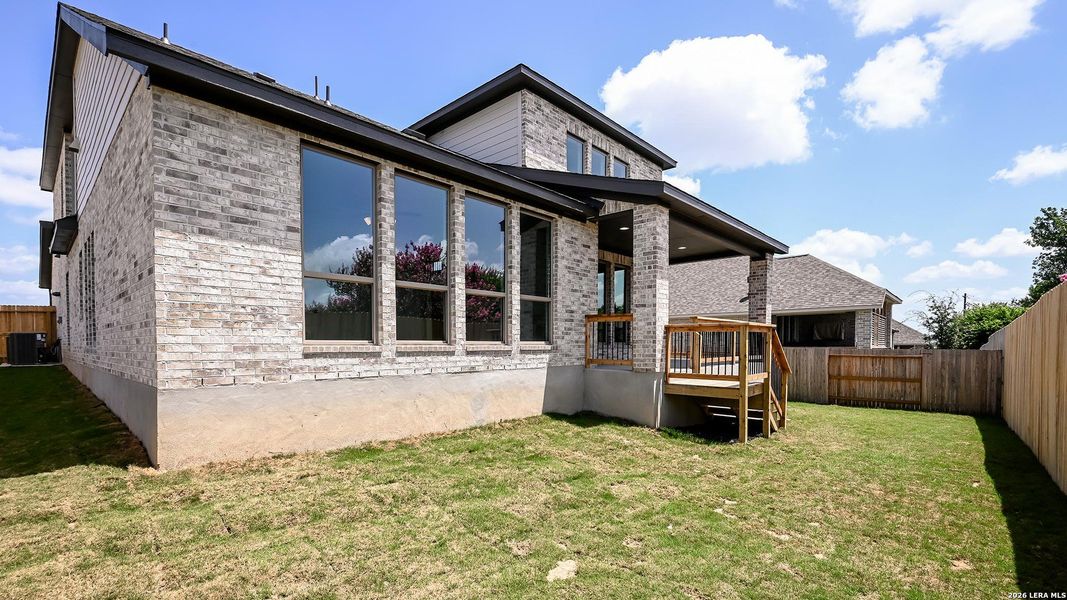 Exterior details and patio area of a home in Cibolo Valley Heights, Cibolo (Image 19).
