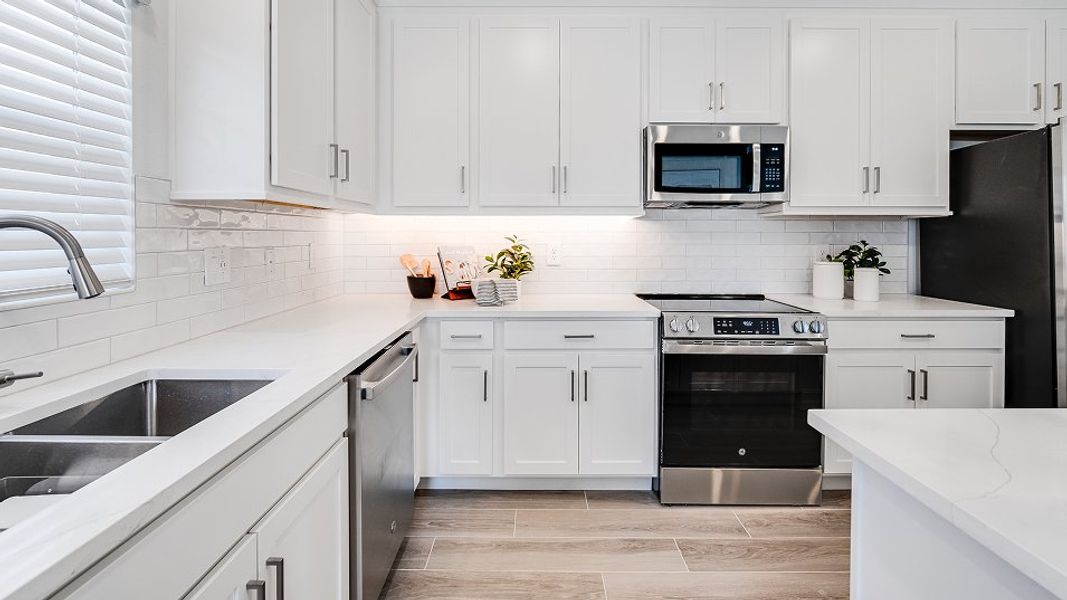 2411 Flagler Kitchen 3of4 F2 Base3