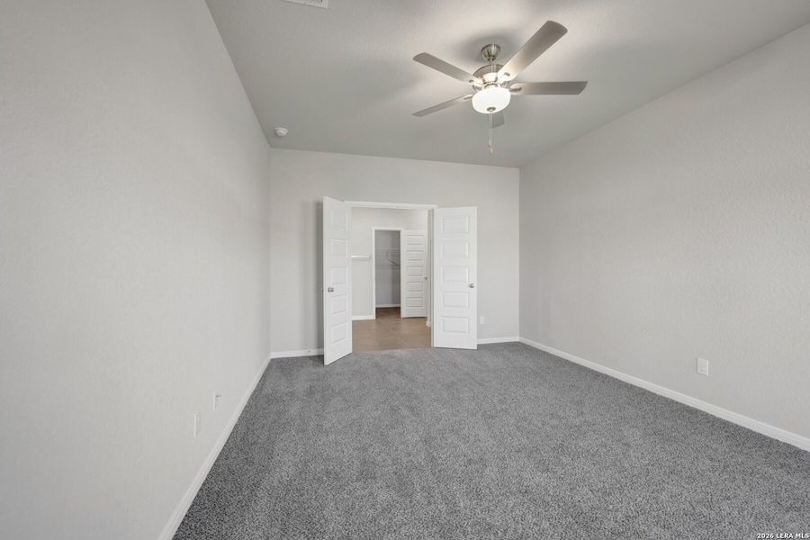 Spacious, unfurnished interior of a new home in Paloma Park, Converse (Image 34).