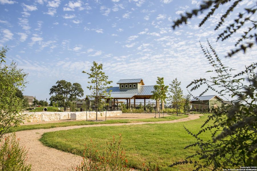 Community amenities in The Crossvine, Schertz (Image 37).