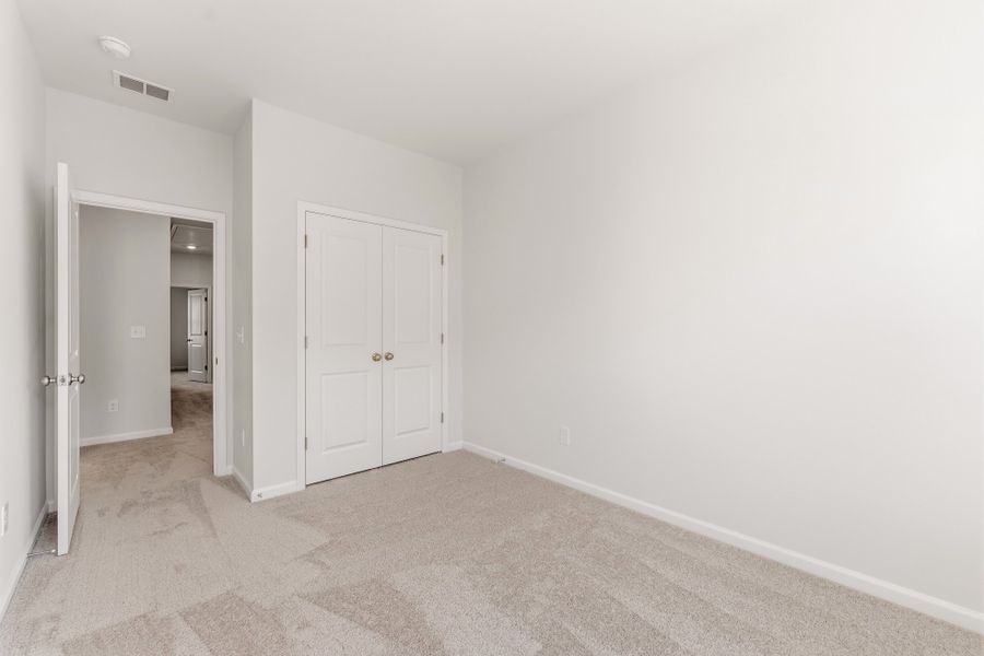 Spacious, unfurnished interior of a new home in Edwards Station, Taylors (Image 25).