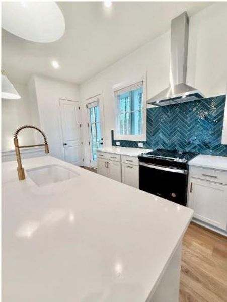 Furnished interior view inside a new home in , Alpharetta (Image 6).