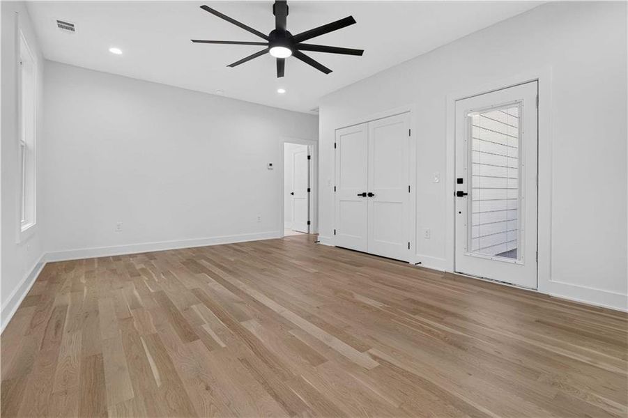 Spacious, unfurnished interior of a new home in , Atlanta (Image 23).
