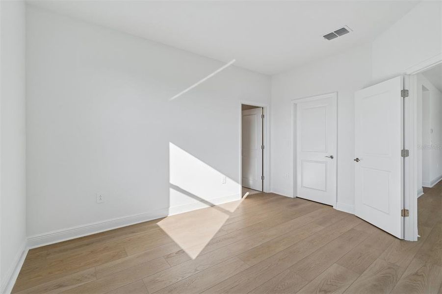 Spacious, unfurnished interior of a new home in Southpointe, Palmetto (Image 22).