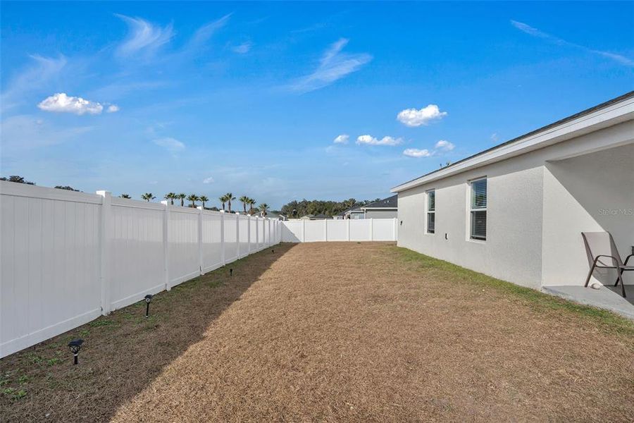 Exterior details and patio area of a home in , Ocala (Image 4).