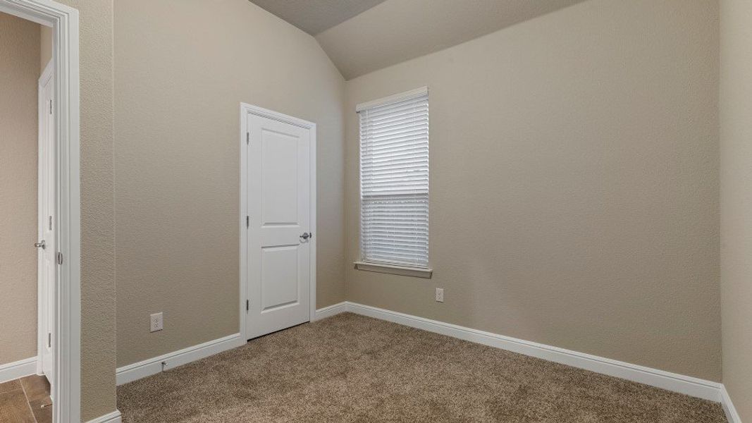 Representative unfurnished interior of a home built from the Guadalupe by D.R. Horton in Eden Ranch, Arlington (Image 38).