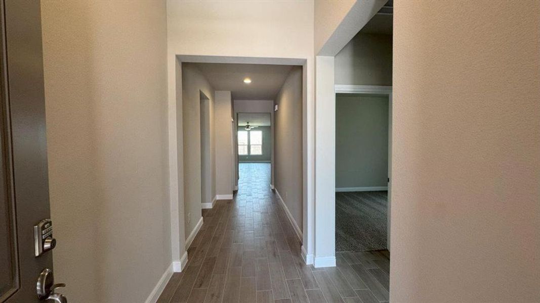 Spacious, unfurnished interior of a new home in Morningstar, Fort Worth (Image 11).