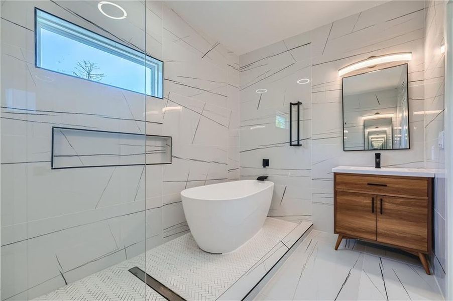 Furnished interior view inside a new home in , Atlanta (Image 4).