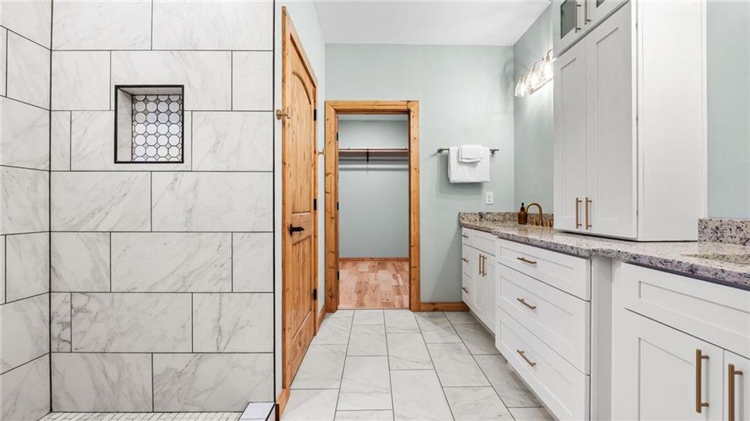 Furnished interior view inside a new home in , Ellijay (Image 6).