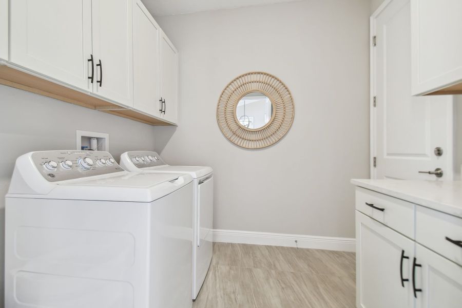 Representative furnished interior of a home built from the Sweetwater by William Ryan Homes in The Sanctuary – Resort Collection, Punta Gorda (Image 15).