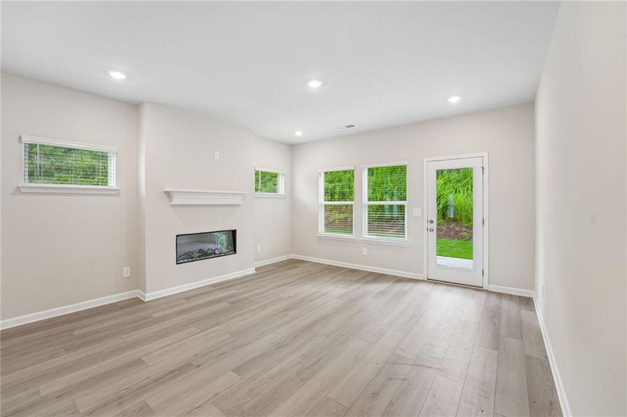 Spacious, unfurnished interior of a new home in Hemingway - Reserve Series, Cumming (Image 36). Spacious, unfurnished interior of a new home in Hemingway - Reserve Series, Cumming (Image 36).
