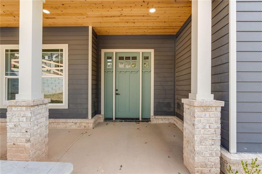 Exterior details and patio area of a home in , Lithia Springs (Image 3).
