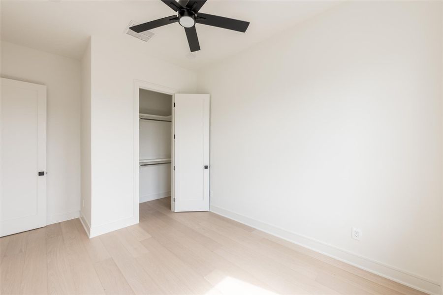 Spacious, unfurnished interior of a new home in , Houston (Image 19).