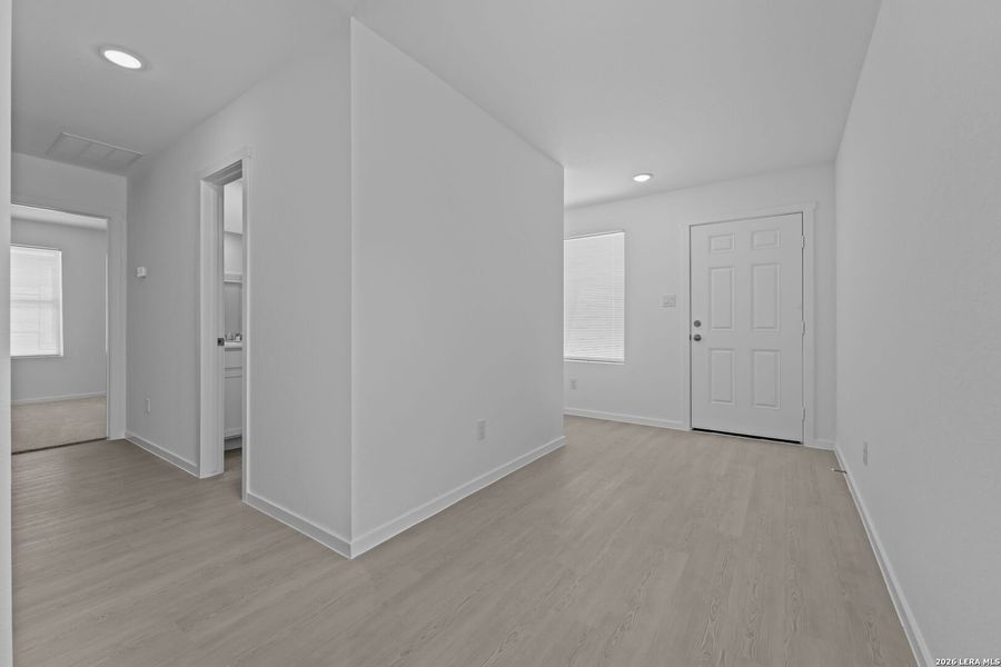 Spacious, unfurnished interior of a new home in Hidden Oasis, San Antonio (Image 17). Spacious, unfurnished interior of a new home in Hidden Oasis, San Antonio (Image 17).