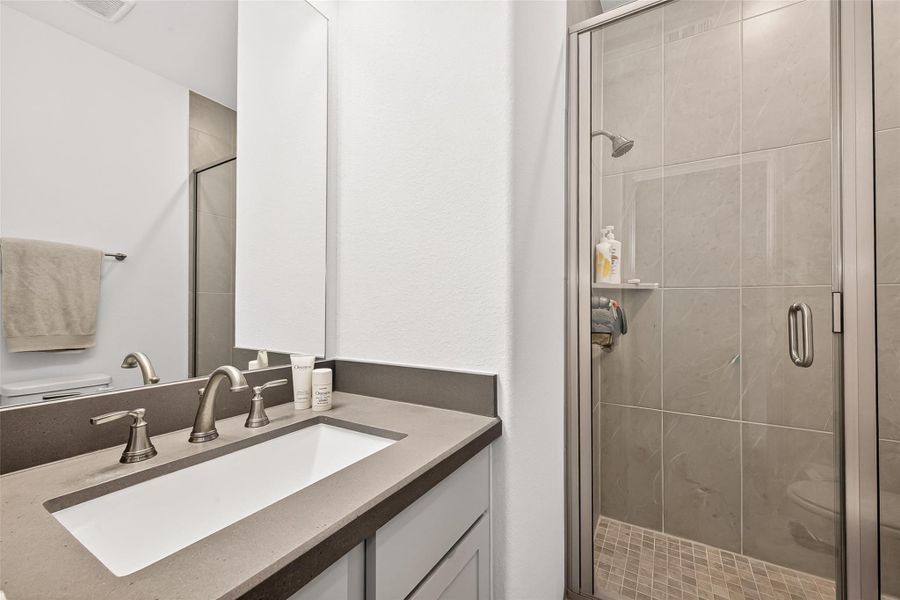 Furnished interior view inside a new home in Candela, Richmond (Image 42).