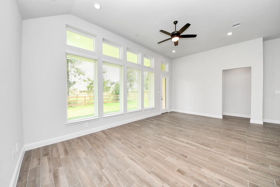Spacious, unfurnished interior of a new home in Timber Hollow: Heritage Collection, Magnolia (Image 28).