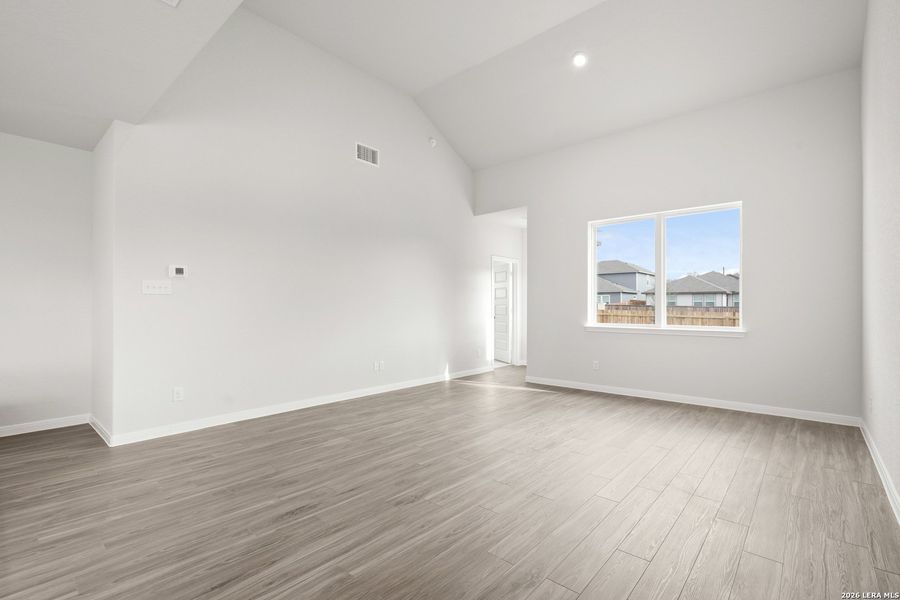 Spacious, unfurnished interior of a new home in Abbott Place, St. Hedwig (Image 15).