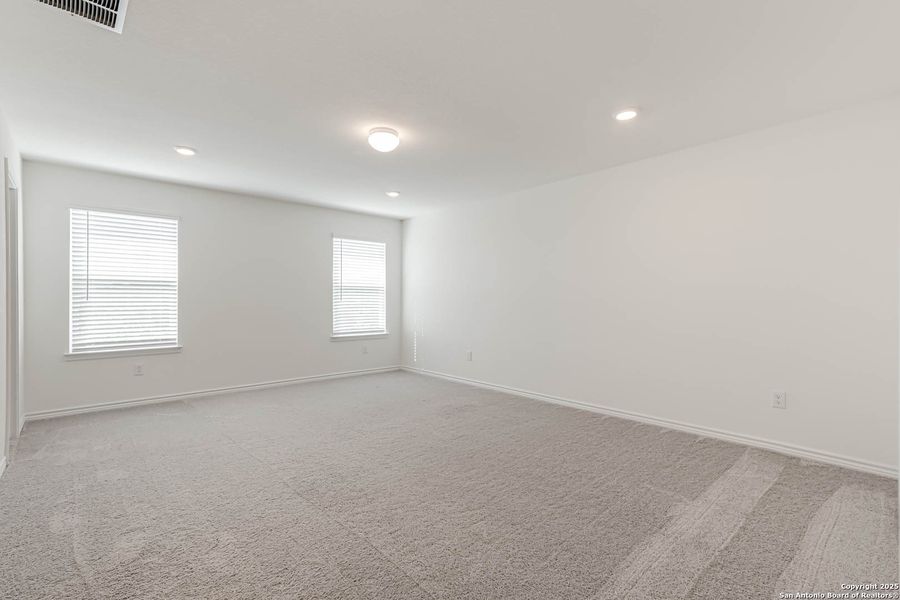 Spacious, unfurnished interior of a new home in , San Antonio (Image 21). Spacious, unfurnished interior of a new home in , San Antonio (Image 21).