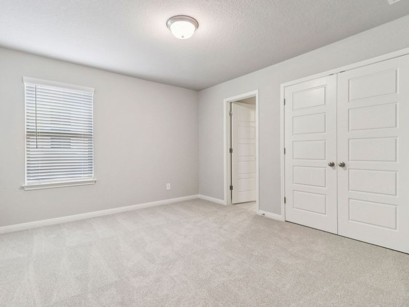 Spacious, unfurnished interior of a new home in Sagebrooke - Classic Series, San Antonio (Image 26).
