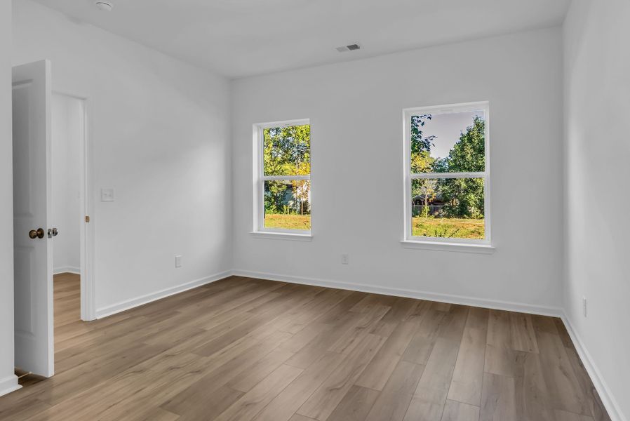 Spacious, unfurnished interior of a new home in Sweetbriar Place, Lebanon (Image 15). Spacious, unfurnished interior of a new home in Sweetbriar Place, Lebanon (Image 15).