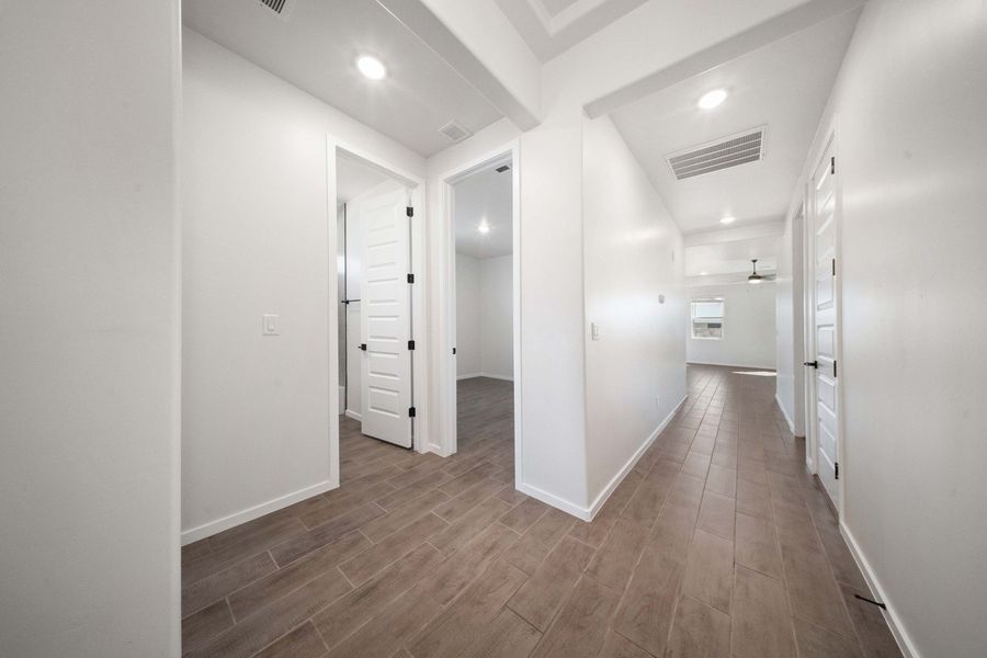 Representative unfurnished interior of a home built from the Prado by Hakes Brothers in Paseo Del Este, El Paso (Image 21).