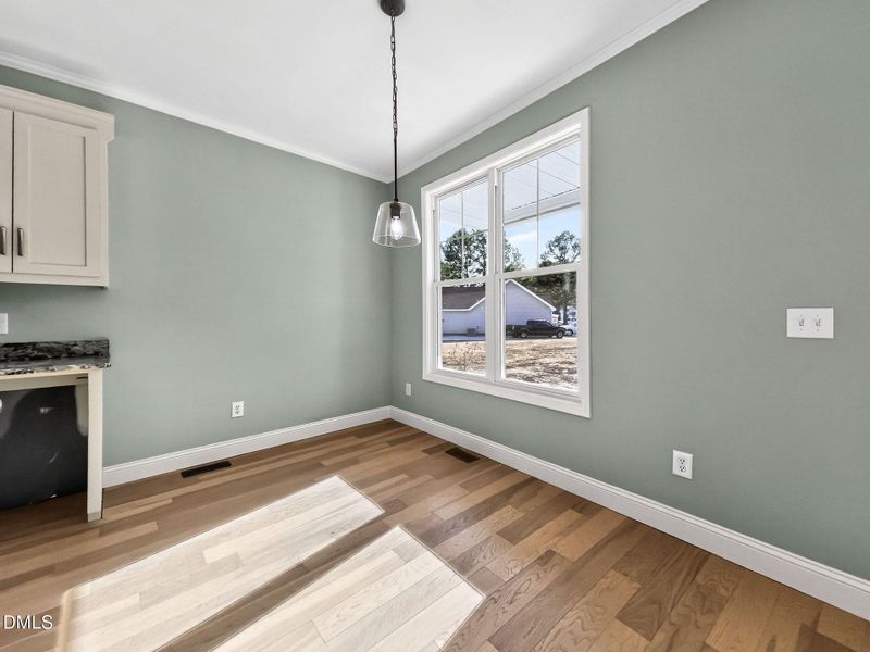 32-web-or-mls-81-pond-view-ct