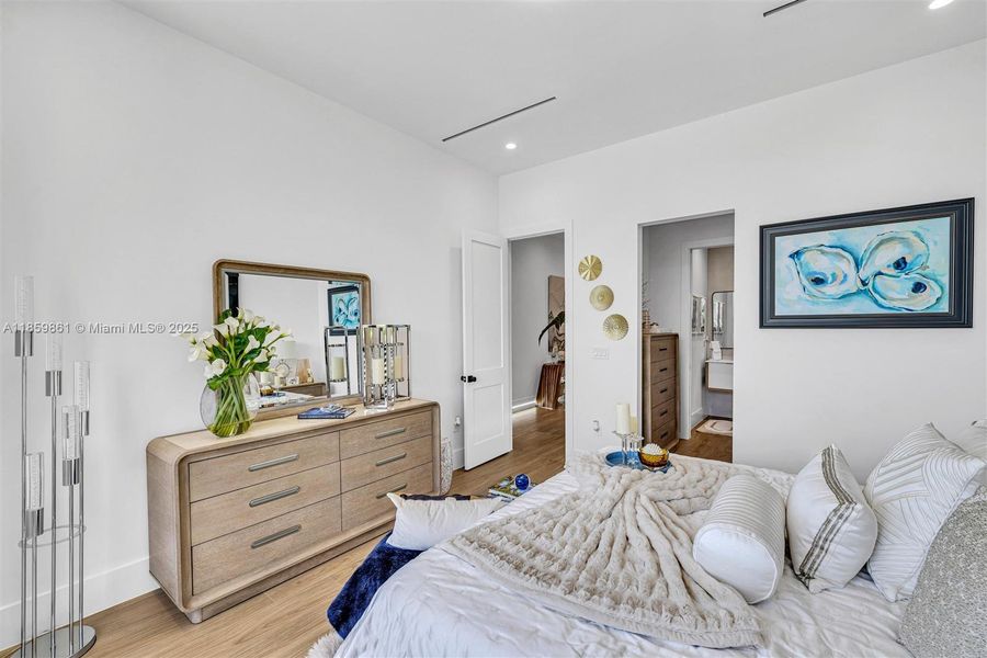 Furnished interior view inside a new home in , Miami (Image 30).