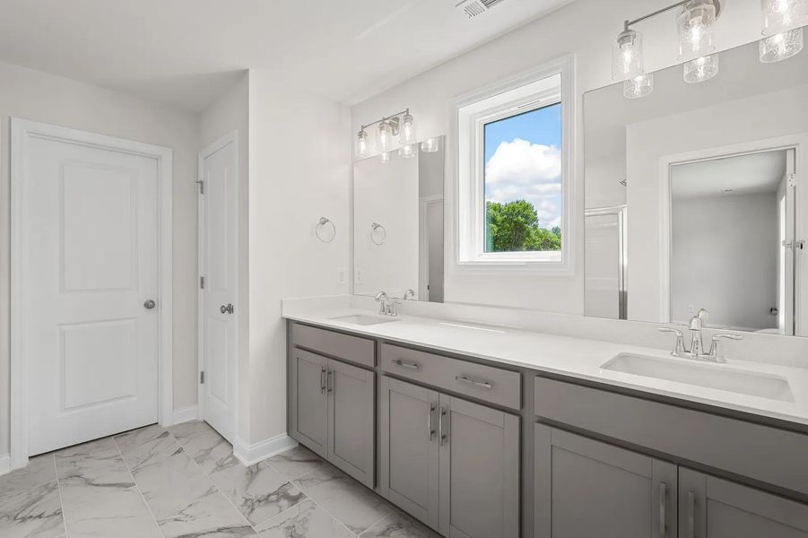 The Beverly B Primary Suite Bathroom