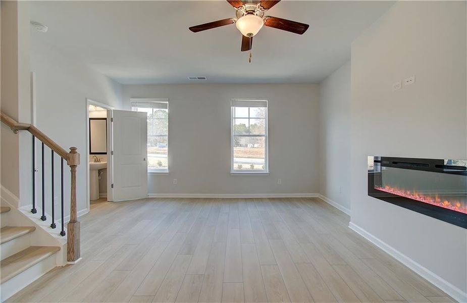 Spacious, unfurnished interior of a new home in Daybreak, Newnan (Image 24).