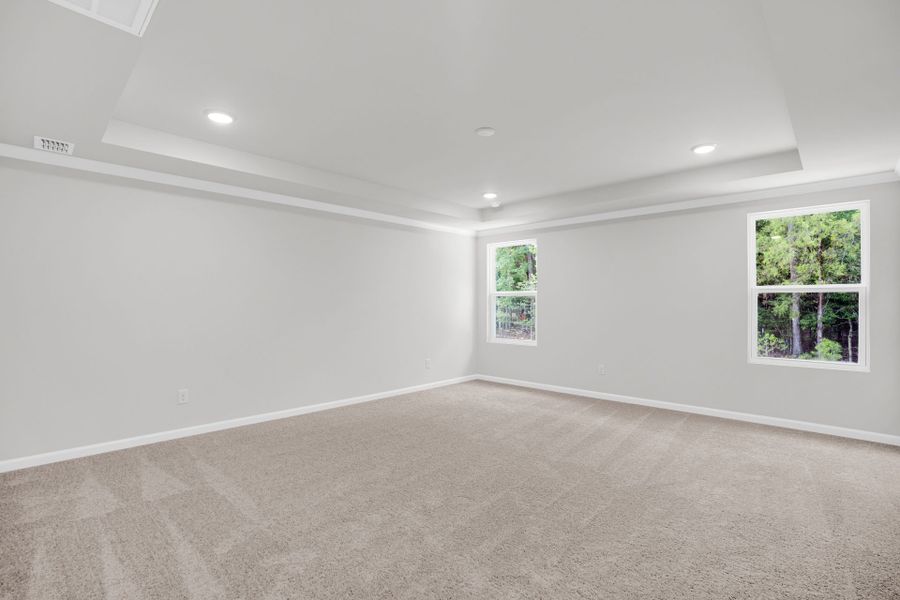 Spacious, unfurnished interior of a new home in Carriage Estates, Lexington (Image 35).