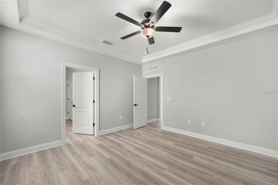 Spacious, unfurnished interior of a new home in , Kissimmee (Image 6).