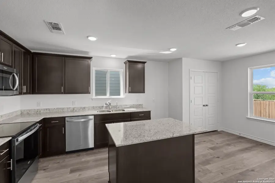 Furnished interior view inside a new home in Lily Springs, Seguin (Image 11).