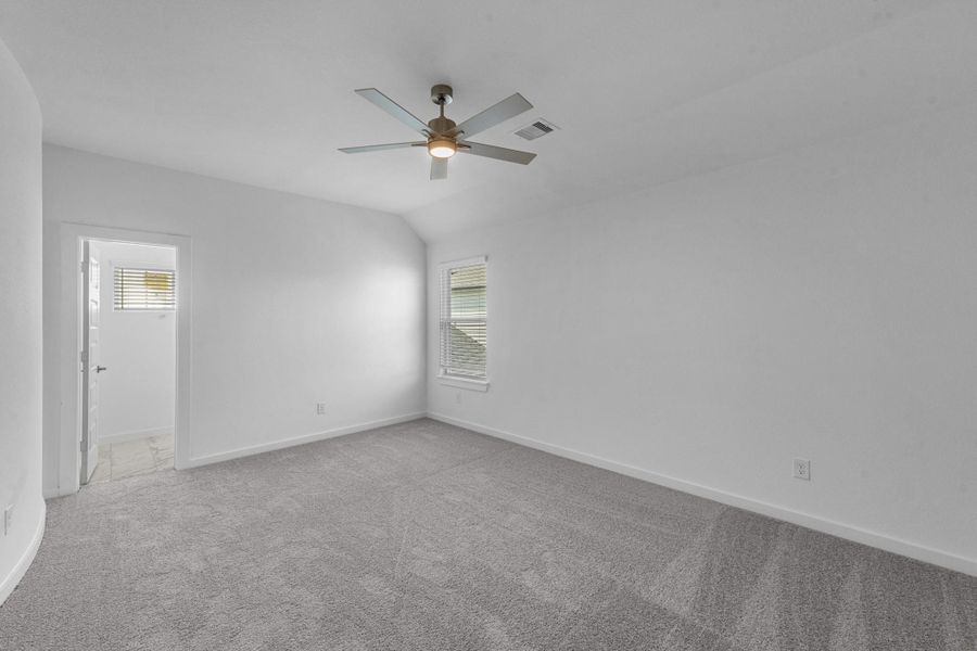Spacious, unfurnished interior of a new home in Beacon Hill, Waller (Image 23). Spacious, unfurnished interior of a new home in Beacon Hill, Waller (Image 23).